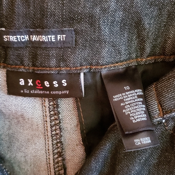 Denim Stretch Cuff Capri Pants - Picture 5 of 7